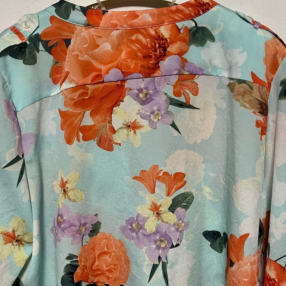 CALVIN KLEIN Floral Button Down Shirt - Picture 11 of 12
